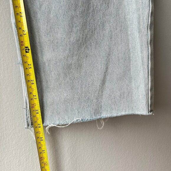 Avec Les Filles Light Wash Distressed Straight Leg Split Seam Jeans Womens Sz 31 - Picture 8 of 9